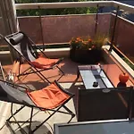 Apartment : T2 Tres Proche Au Calme