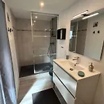 Apartment : T2 Tres Proche Au Calme